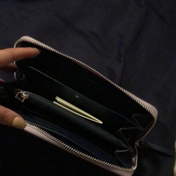 Kate Spade wallet - Picture 2 of 3